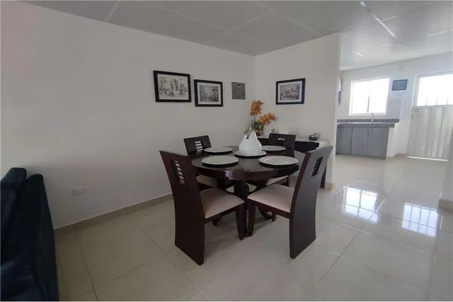 Casa de Venta en Urbanizacion Portoviejo, Manabí — imagen 3