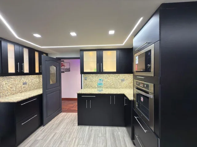 ¡190 m² de Lujo y Amplitud! Departamento de 4 Dorm. en El Inca en $ — imagen 3