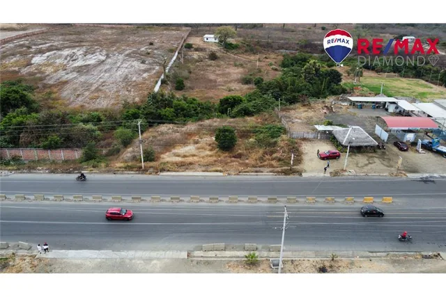 Terreno Industrial de Venta en Manta Manabi, Manabí — imagen 2