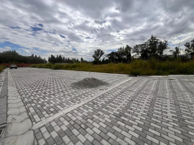 Lotes de 1000 m² de Venta en Puembo Sector Colegio Einstein — imagen 3