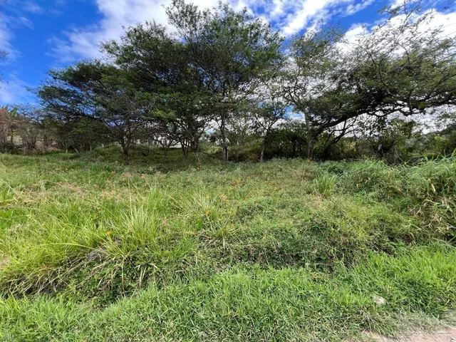 Hermosa Terreno Esquinero 1813 m² de Oportunidad en Venta - Yunguilla, Azuay — imagen 2
