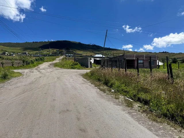 Terreno 1817 con Casa de 160 m² Estratégicon con 3 Frentes, Catzuqui de Velazco — imagen 2