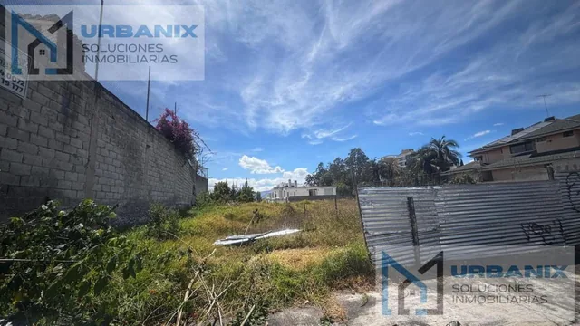 Terreno en Monteserrín — imagen 2