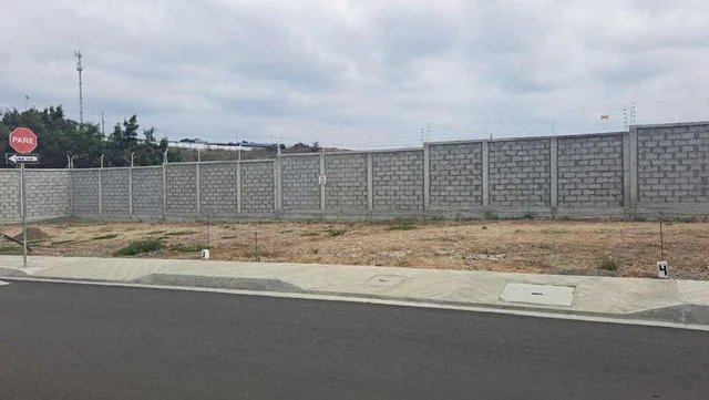 Terreno de Venta Dentro de Urbanización en Manta, Manabí — imagen 3