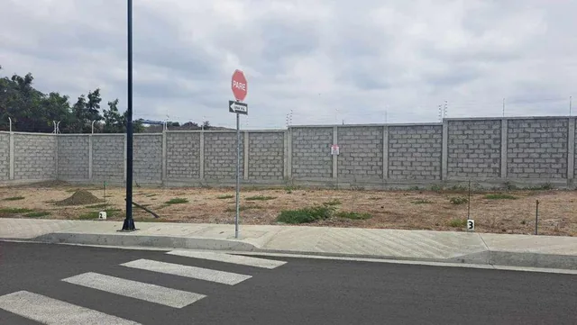 Terreno de Venta Dentro de Urbanización en Manta, Manabí — imagen 2
