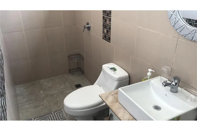 Casa de Venta en Portoviejo Zona Norte de Manabí, Manabí — imagen 2