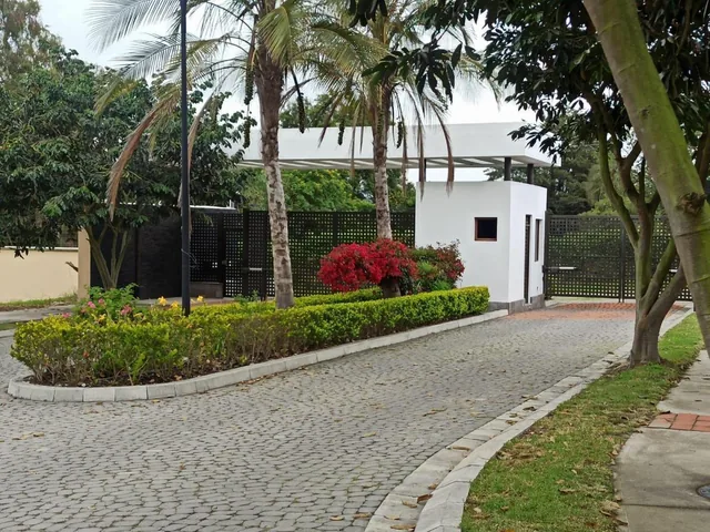 Terreno en Venta en Puembo – 1.000 m² en Urbanización Privada Junto a Arrayanes — imagen 3