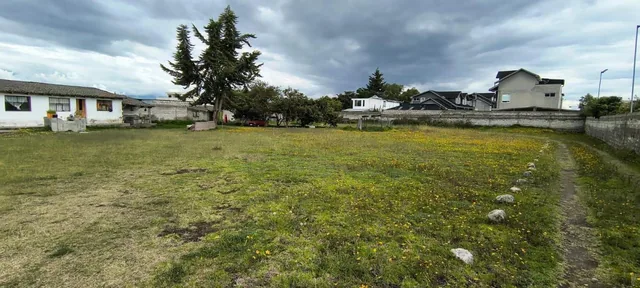Terreno de 3.420 m en Mariana de Jesus — imagen 5