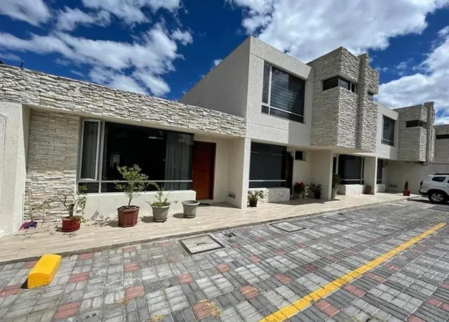 Vendo Departamento Tumbaco — imagen 2
