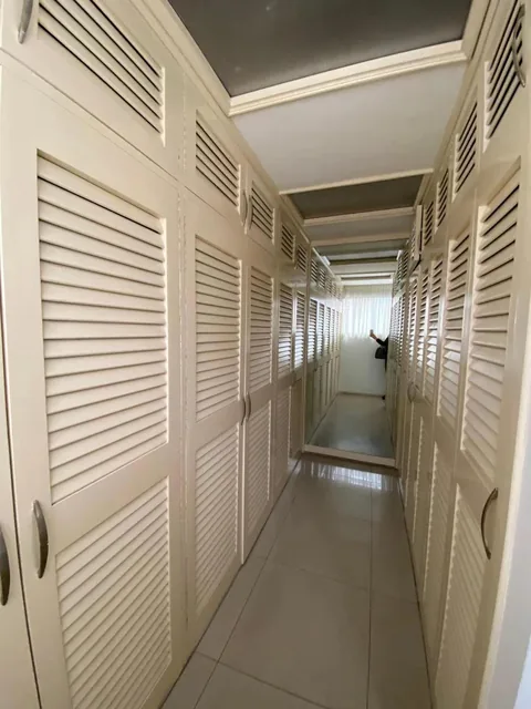 Departamento 4 Habitaciones - en Venta - 300 m² - Gonzalez Suarez — imagen 2