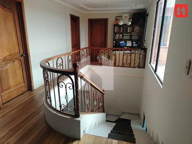Vendo Casa con Amplio Terreno en Tarqui – Sector El Verde (Cv4077), Azuay — imagen 2