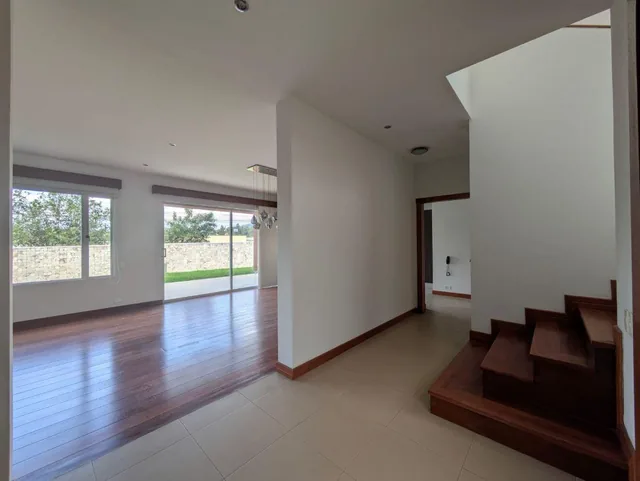 Hermosa Casa de Venta en San Patricio — imagen 5