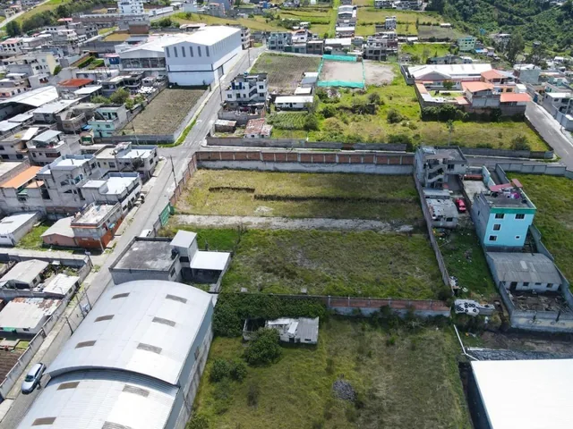 Espacio, Ubicación y Proyección: Terreno Único a Pasos de La Av Simón Bolívar — imagen 5