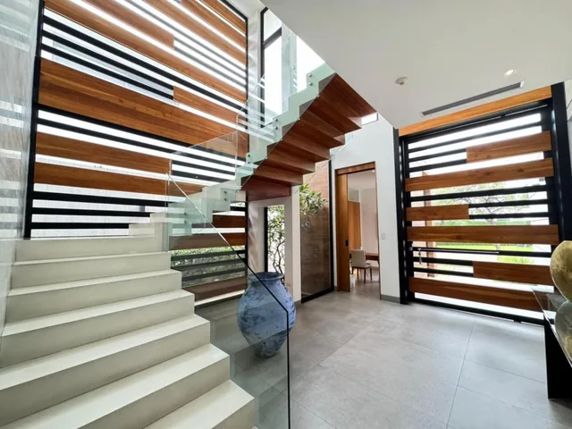Casa Moderna en Venta Ubicada en Isla Mocoli - Samborondon, Guayas — imagen 3