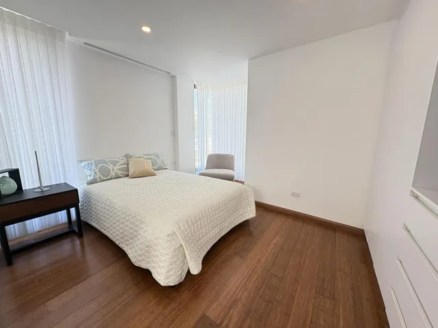 Venta Casa Dentro de Urbanización en Santa Rosa Nayon — imagen 2