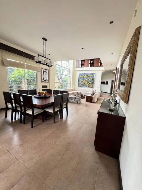 Vendo en Puerto Azul, Amplia Casa, 4 Dorm. + Estudio/5to Dorm + Family Room. Sala Doble Altura, Guayas — imagen 3