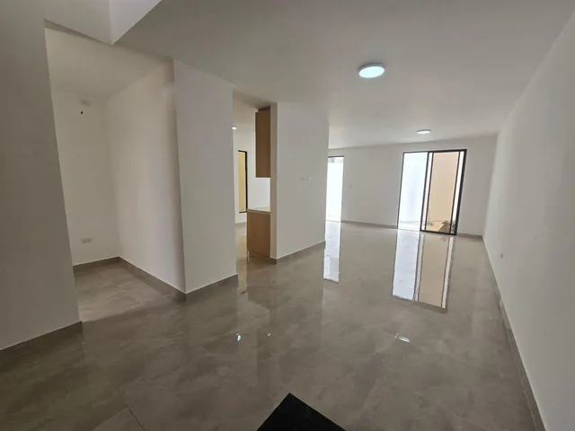 Vendo Casa en Urbanización San Antonio de Estreno, Guayas — imagen 5