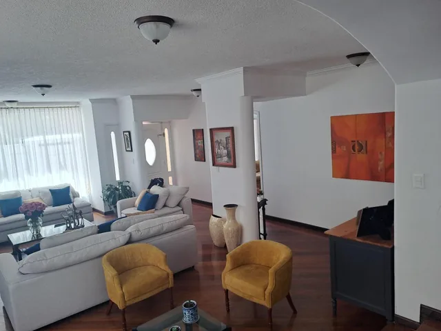 Vendo Excelente Casa Sector Colegio Sek — imagen 4