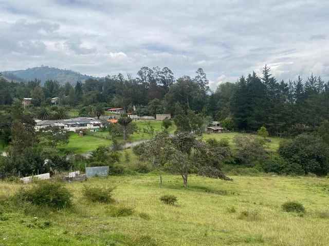 Terreno de Venta en Quito, Tumbaco, Barrio Plazapamba — imagen 2