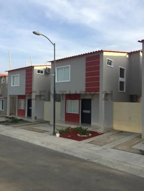 Casa en Venta en Urbanización Ceibo Real – Manta, Manabí — imagen 4