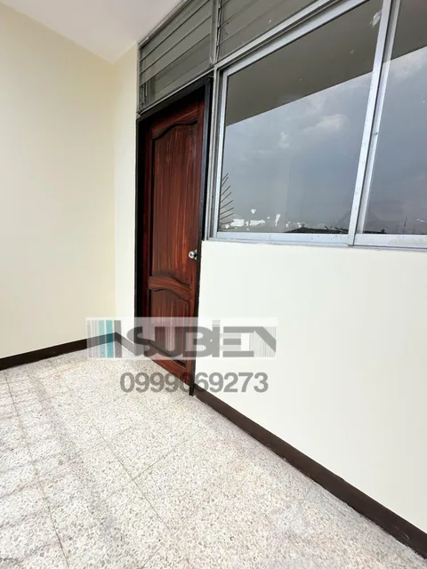 Vendo Departamento Centro Guayaquil Piso Alto Ascensor 2 Dorm. Guardianía Balcón Linda Vista, Guayas — imagen 3