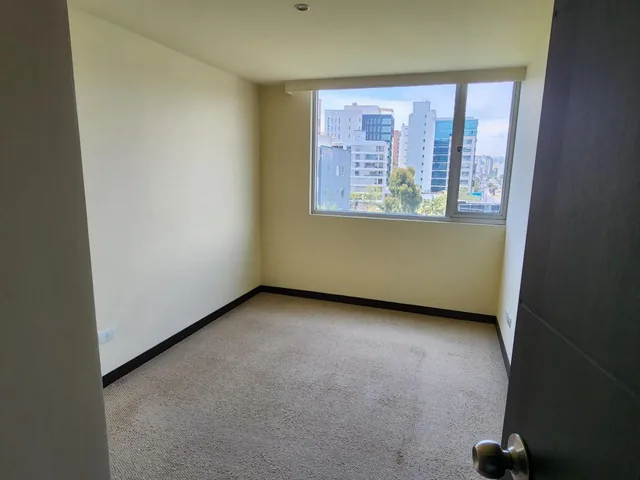 Vendo Bonito Departamento 3 Dorm., Vista a La Ciudad Sector Iglesia La Paz — imagen 4
