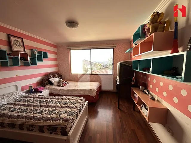 Vendo Amplia Casa en #cuenca – Sector y Cebollar (Cv3971), Azuay — imagen 2