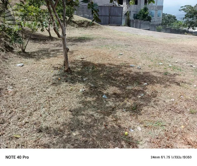 Nayón - Pedro Brunning, Amplio Terreno 928 m² con Casa de 100 m² — imagen 2