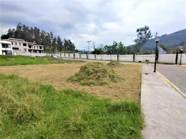 Venta Terreno Esquinero 380 m² Dentro de Conjunto - Valle de Los Chillos — imagen 3