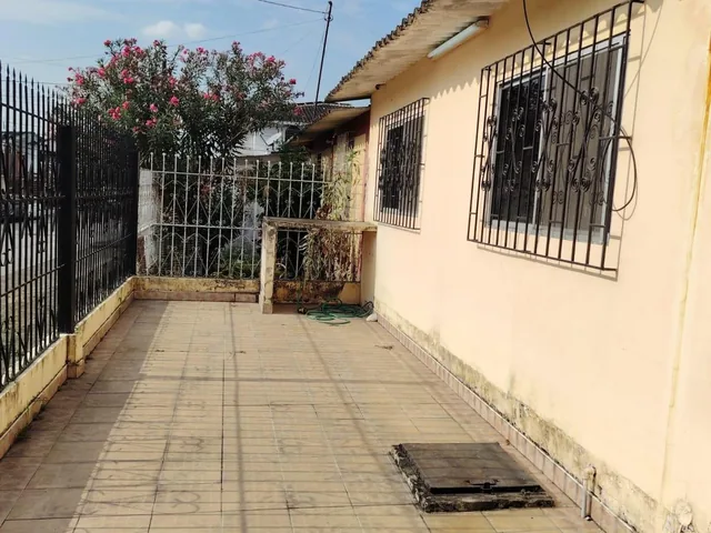 Vendo Villa de 190 m² de Terreno en La Alborada 10 Ma Etapa, Guayas — imagen 2