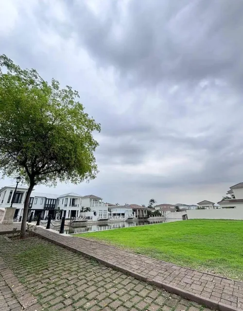 Lagos del Batan - Exclusivo Terreno Esquinero en Venta - Samborondon, Guayas — imagen 2