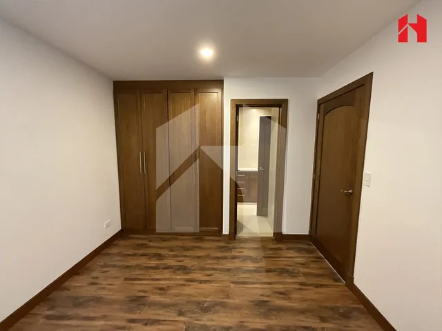 Vendo Departamento en Cuenca en El Sector de Los Tres Puentes (Dp2823), Azuay — imagen 3
