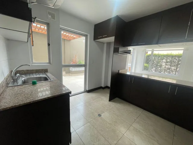 Casa de Venta Tumbaco, La Morita, Conjunto Privado, Moderna, Patio Bbq Interior — imagen 5