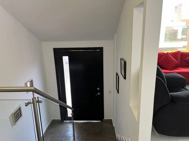 Casa, Vendo, Cumbaya, 3 Dorm. Excelente Ubicación, Cerca a La Usfq, en Conjunto! — imagen 2