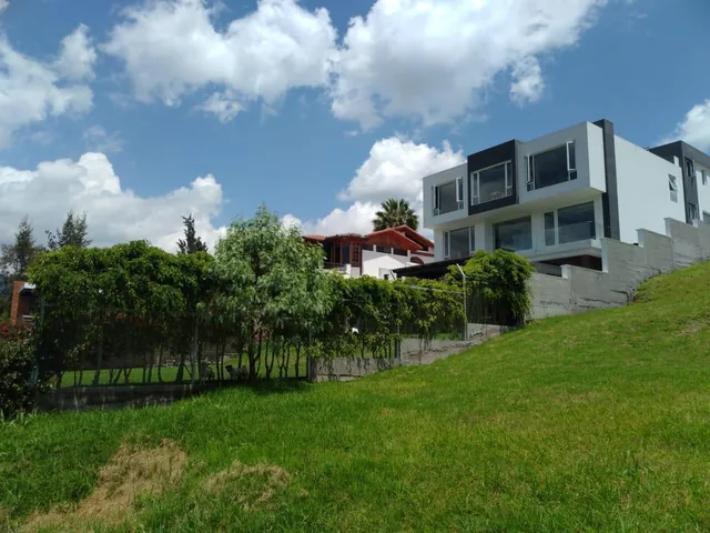 Vendo Terreno 1346 m², Dentro de Urb. Privada Cumbayá Vía Santa Inés. Oportunidad. Provincia de Pichincha — imagen 3
