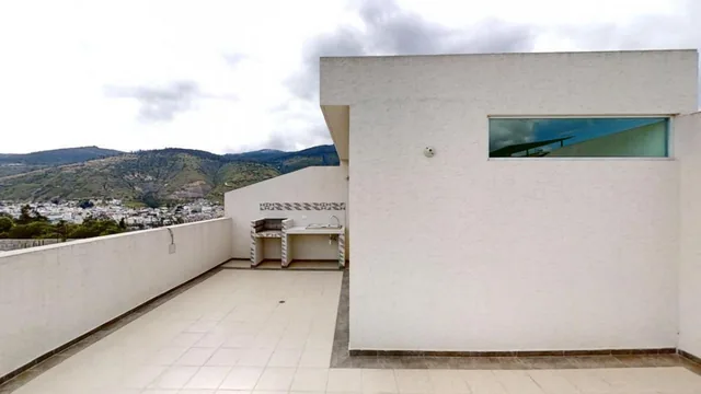 Venta Casa con Terraza en Carcelen — imagen 2