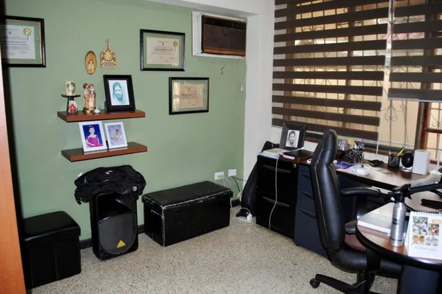 Vendo Hermosa Casa en La Garzota 4 Dorm + Estudio, Guayas — imagen 5