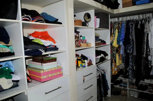 Vendo Hermosa Casa en La Garzota 4 Dorm + Estudio, Guayas — imagen 4