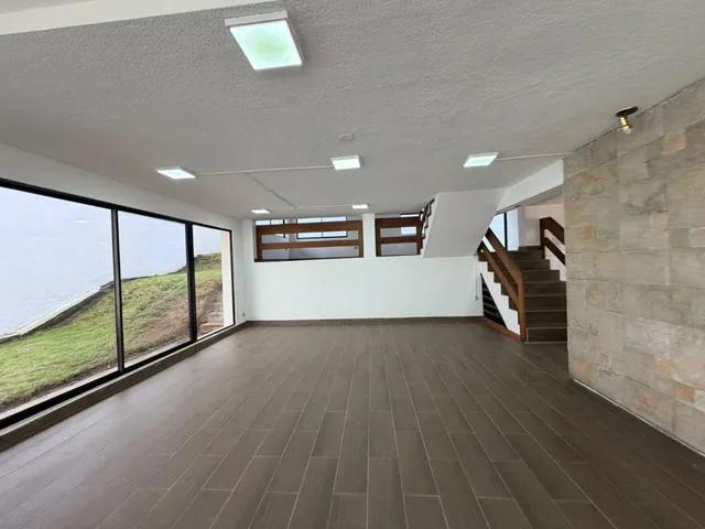 Se Vende Hermosa y Amplia Casa en Ponceano Alto — imagen 3