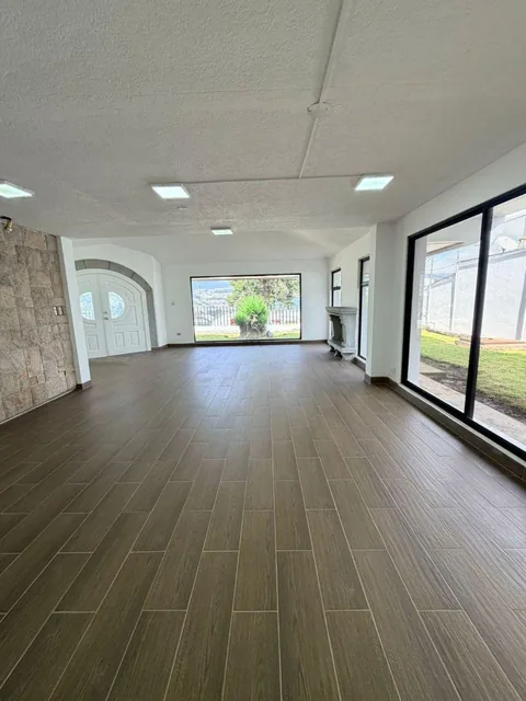 Se Vende Hermosa y Amplia Casa en Ponceano Alto — imagen 2