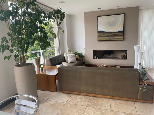 Casa de Lujo en Venta en Cumbaya en Urbanización de Lujo — imagen 3