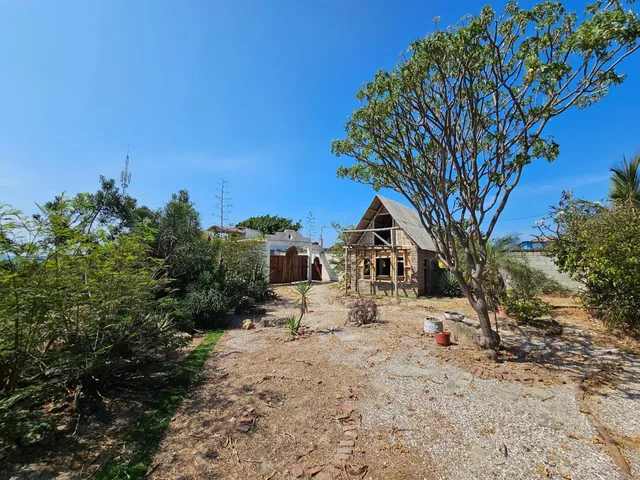 Vendo Casa con Vista Al Mar y Amplio Terreno en Brisa de Ballenita — imagen 4