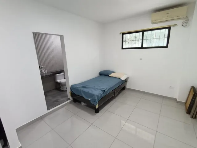 Vendo Casa Esquinera Rentera en Garzota, Guayas — imagen 2