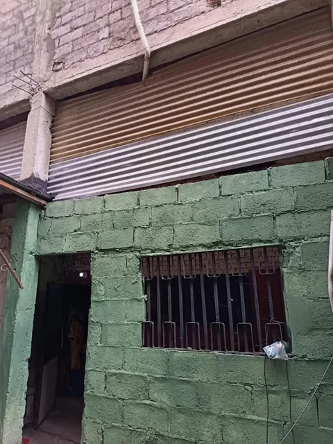Vendo Casa en Decima Entre Calicuchima y Fco. de Marcos, Guayas — imagen 2