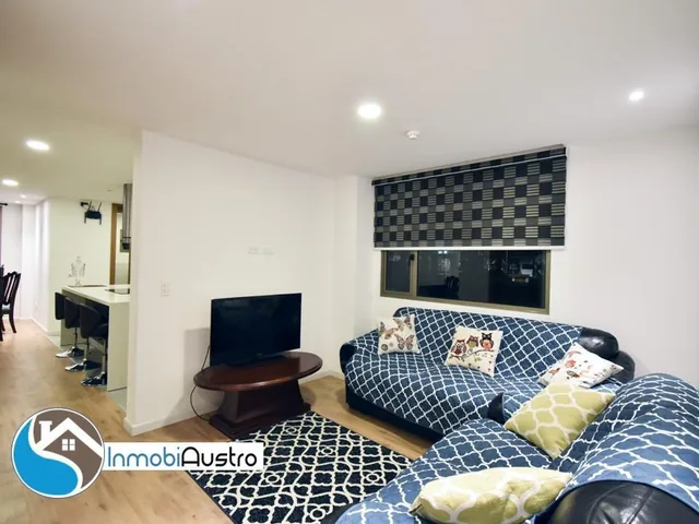 Av Ordoñez Lasso, Venta de Departamento con Acabados de Lujo, Azuay — imagen 4