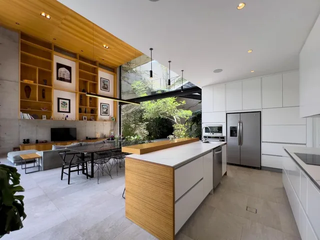 Casa de Venta Ubicada en Nayón, Moderna, Excelentes Acabados, Piscina, Vista — imagen 3