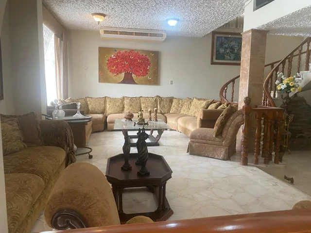 Casa Amplia 2 Plantas en Santa Cecilia (Zona Norte) — Lote 530 m² - Garaje, Patio y Garita - $229,00, Guayas — imagen 4