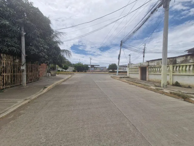Terreno con Cerramiento de Venta en Manta Zona Sur Cp, Manabí — imagen 2