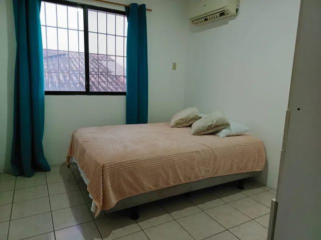 Casa de 105 m² con 3 Habitaciones en Venta en Norte de Guayaquil, Guayas — imagen 2