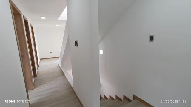 Oportunidad Vendo! Sector La Pampa, con Patio de 57 m². Provincia de Pichincha — imagen 4